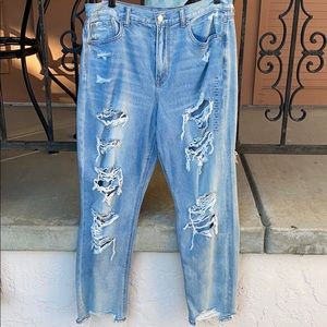 American Eagle Mom Jeans